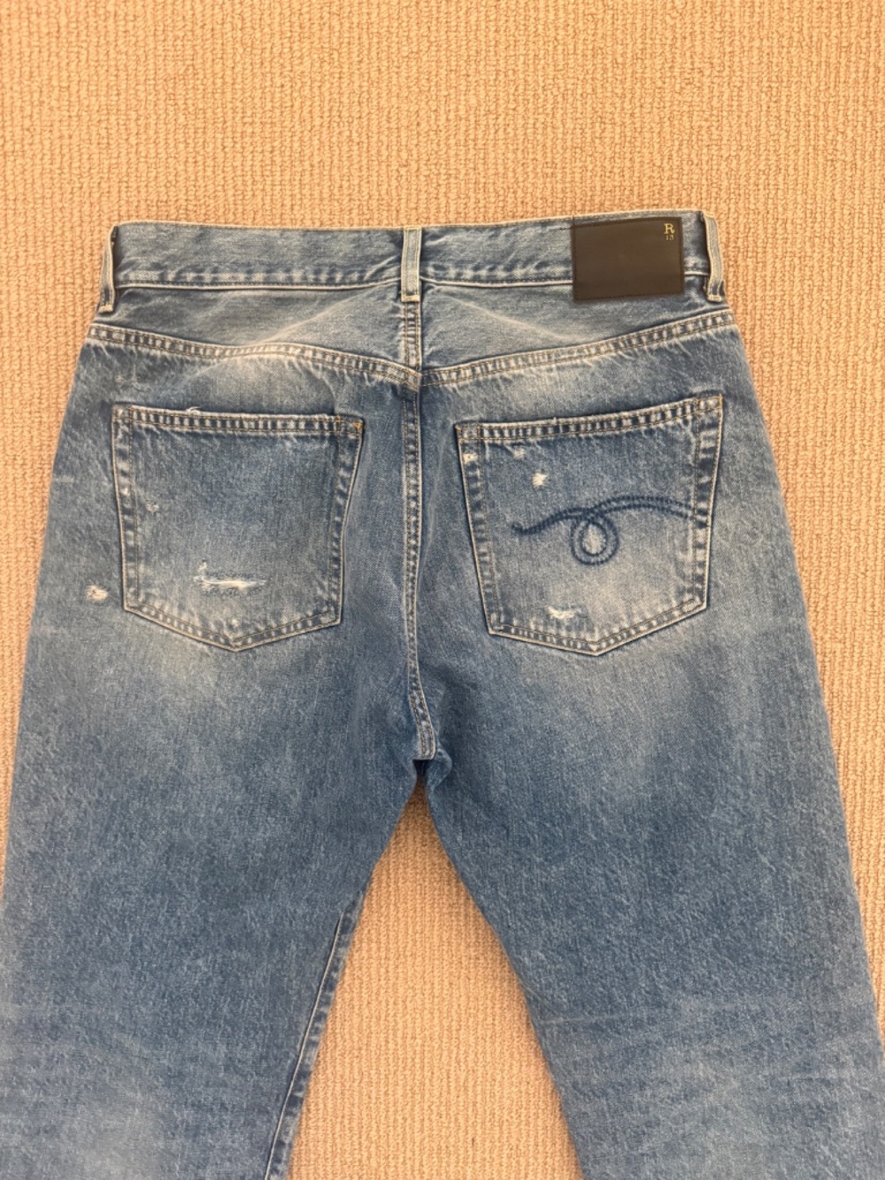 R13 Boyfriend Jeans in BAIN W/ RIPS - SZ 28 - Picture 13 of 13